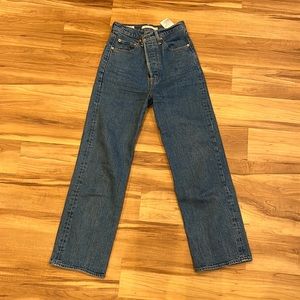 Levi’s Ribcage Straight